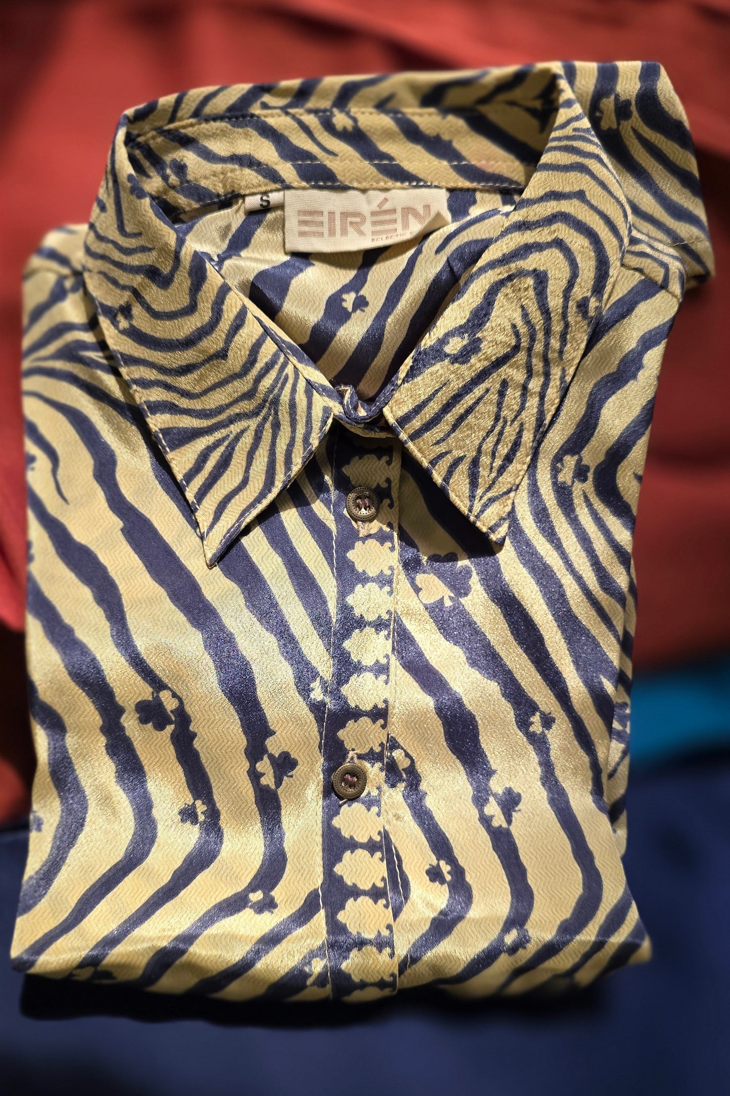 SILKY SHIRT