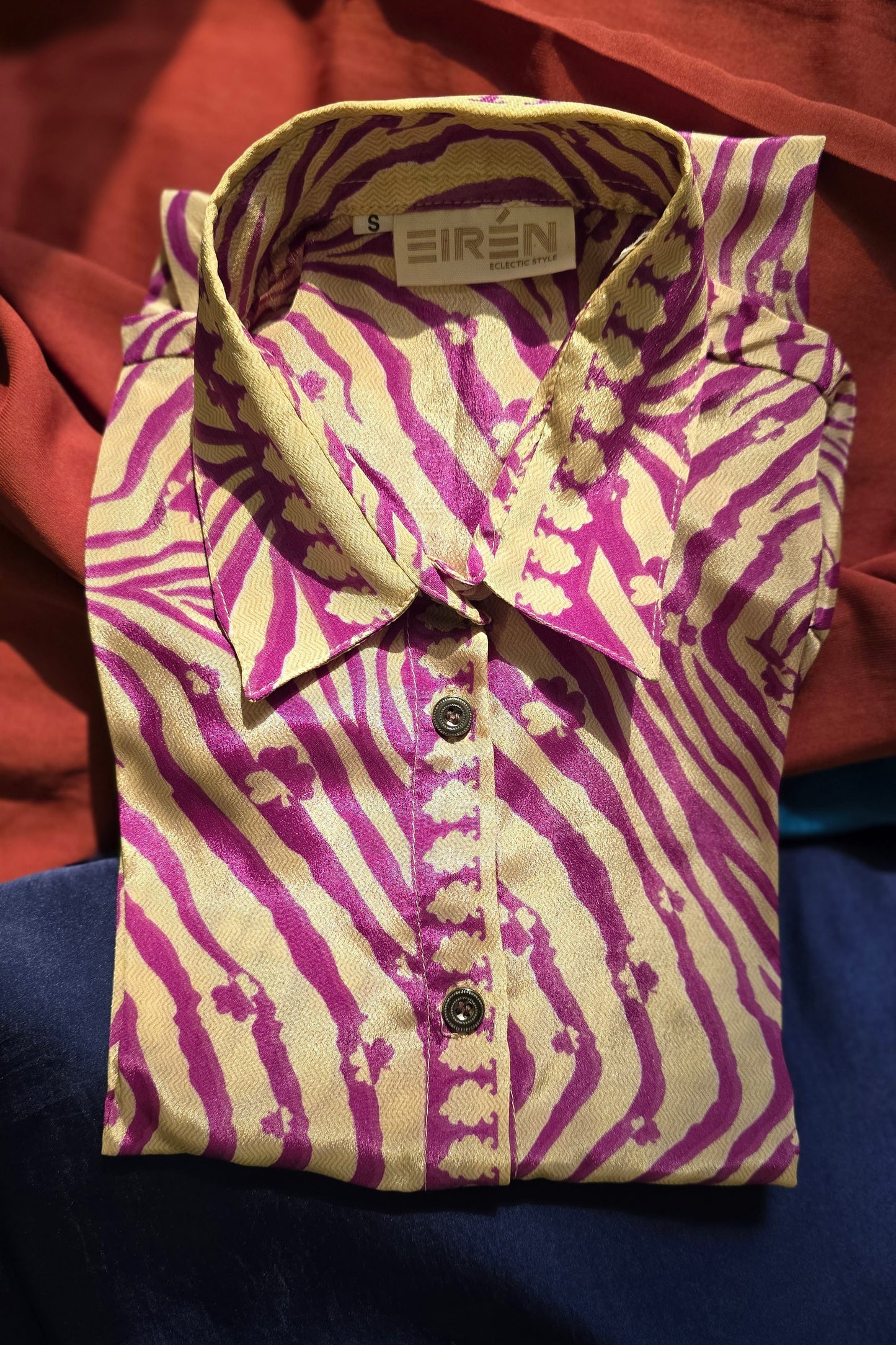 SILKY SHIRT