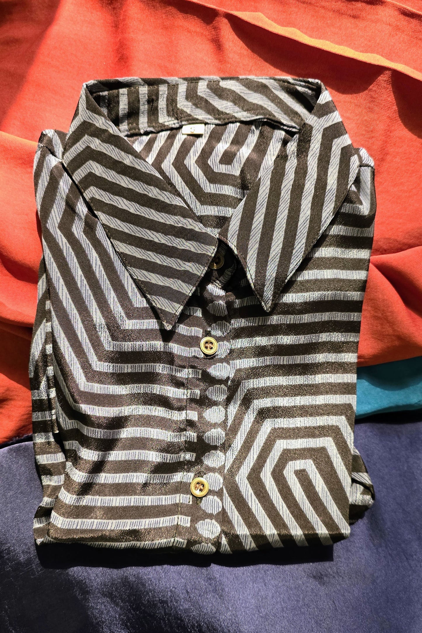 SILKY SHIRT