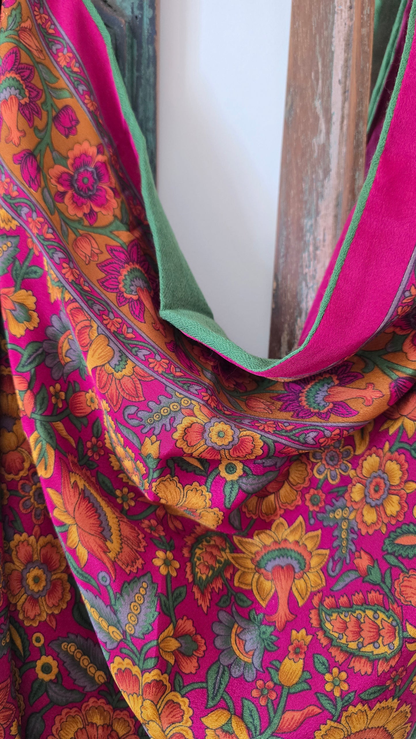 SCIARPA COLLO AMPIA MAGENTA GARDEN